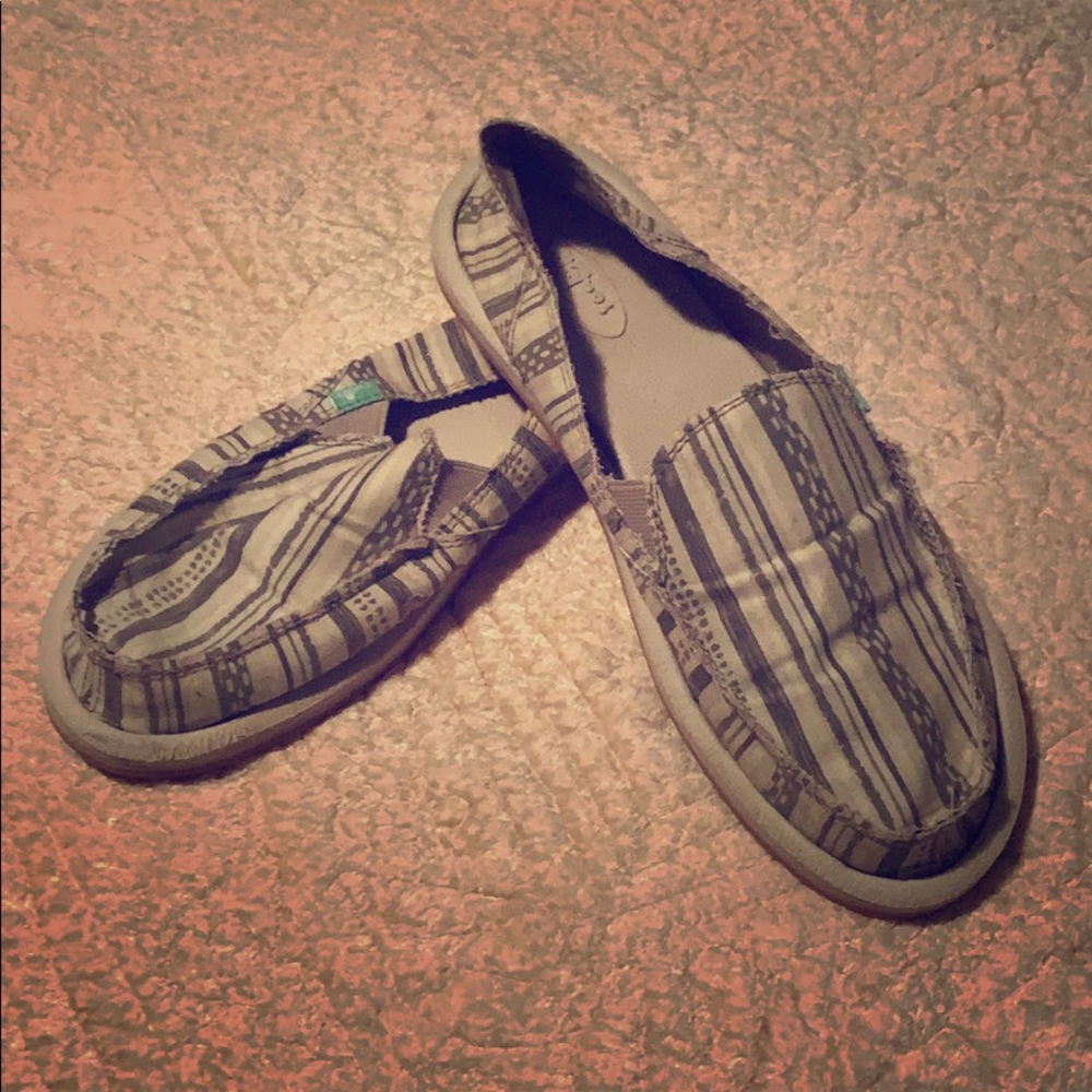 Sanuk slip ons